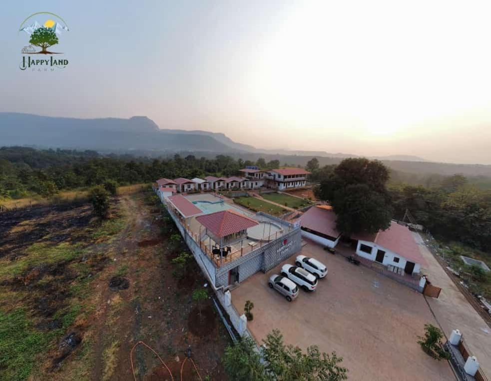 Hotel Happy Land Farm Karjat Exterior foto